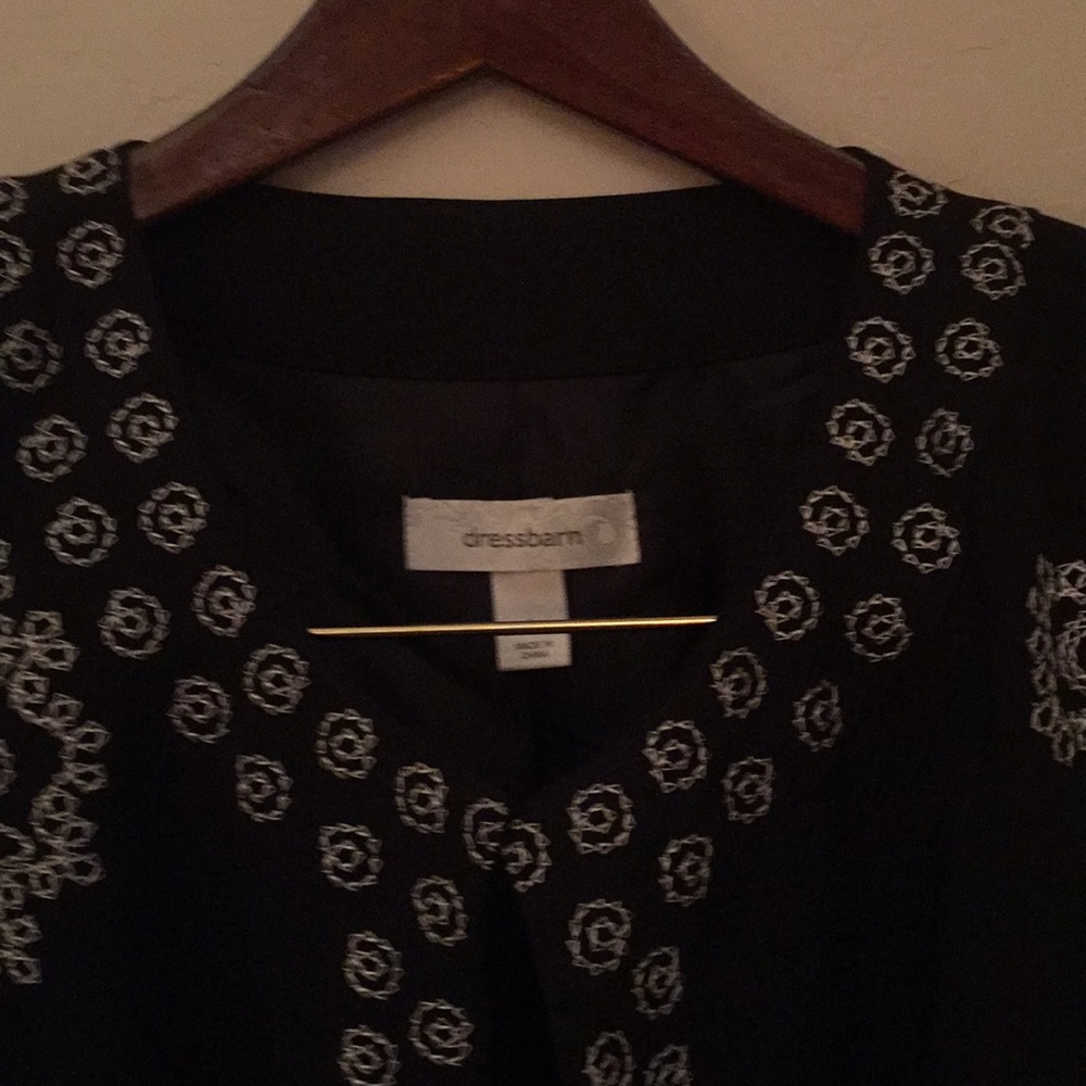 Ladies black jacket - Picture 3 of 4